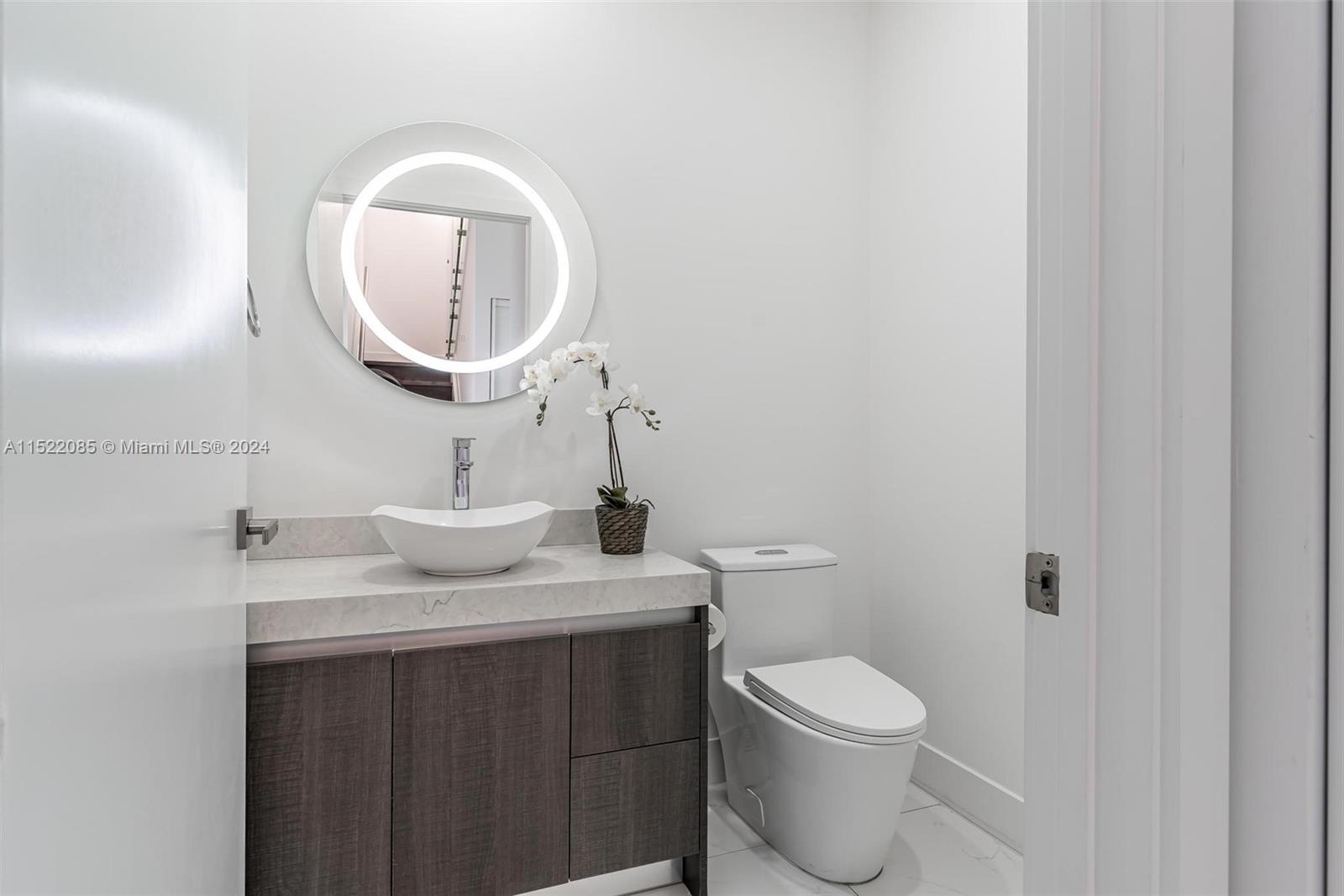 DOWNTOWN DORAL SOUTH PHAS - Residential