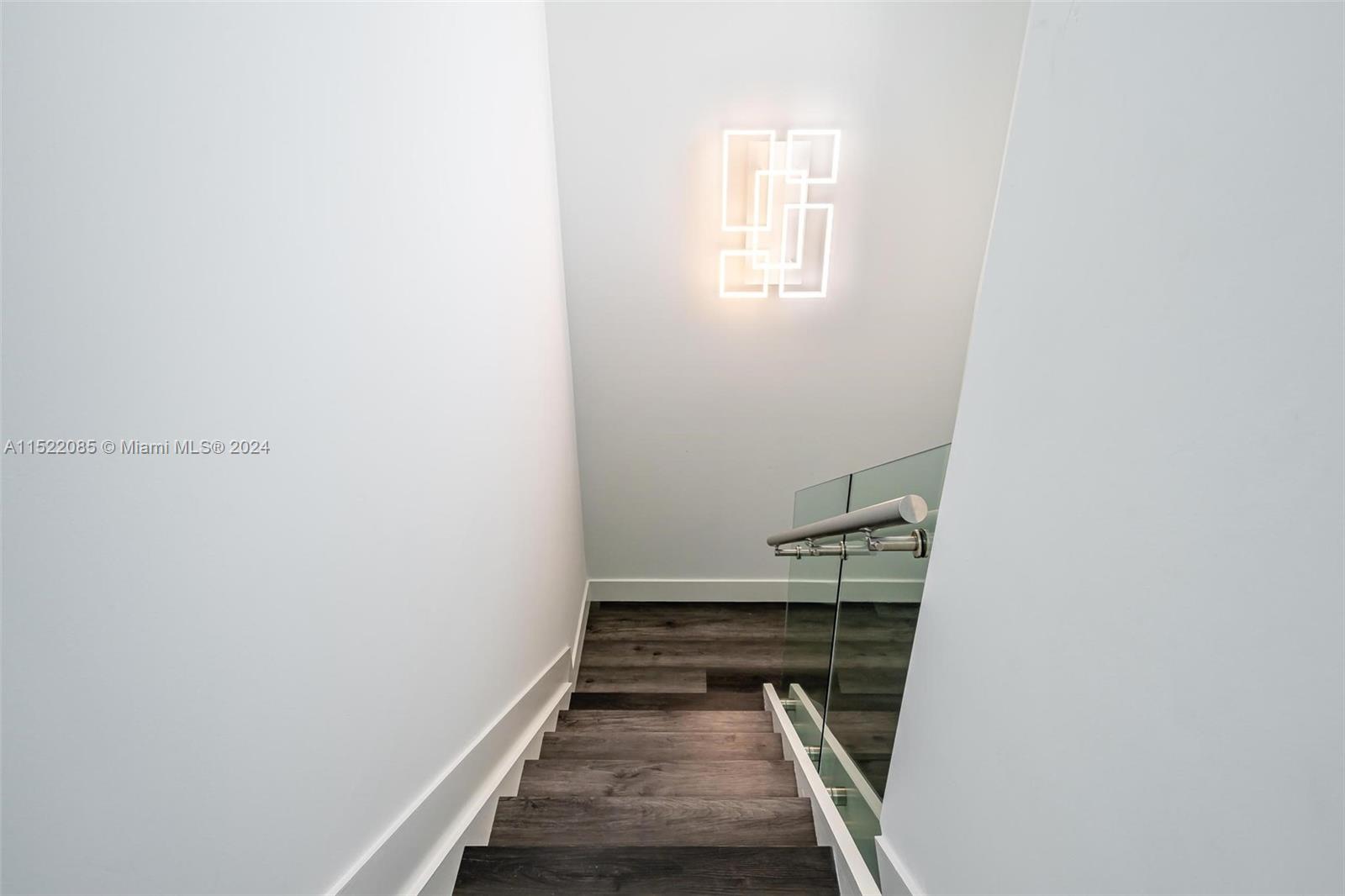 DOWNTOWN DORAL SOUTH PHAS - Residential