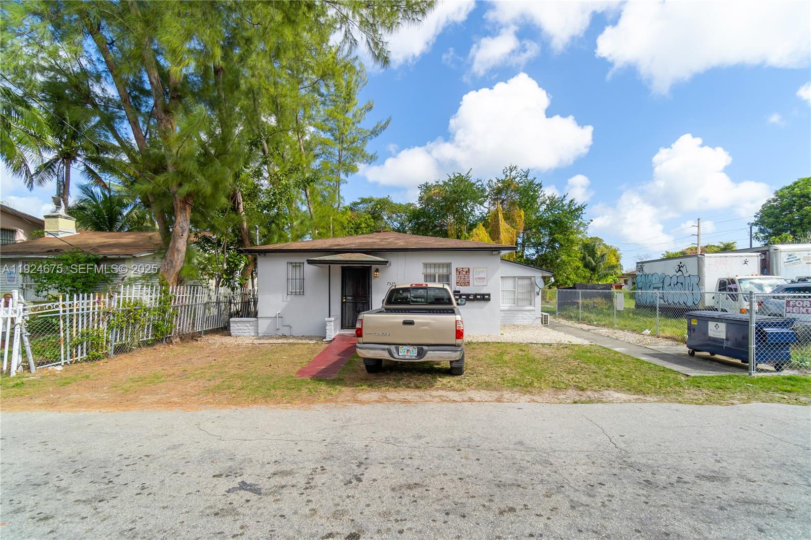LITTLE RIVER GARDENS - Residential Income