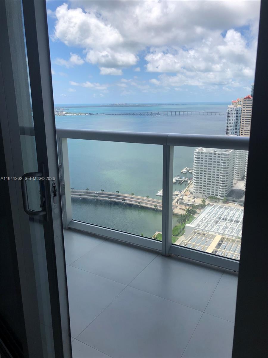 ICON BRICKELL NO TWO - Residential