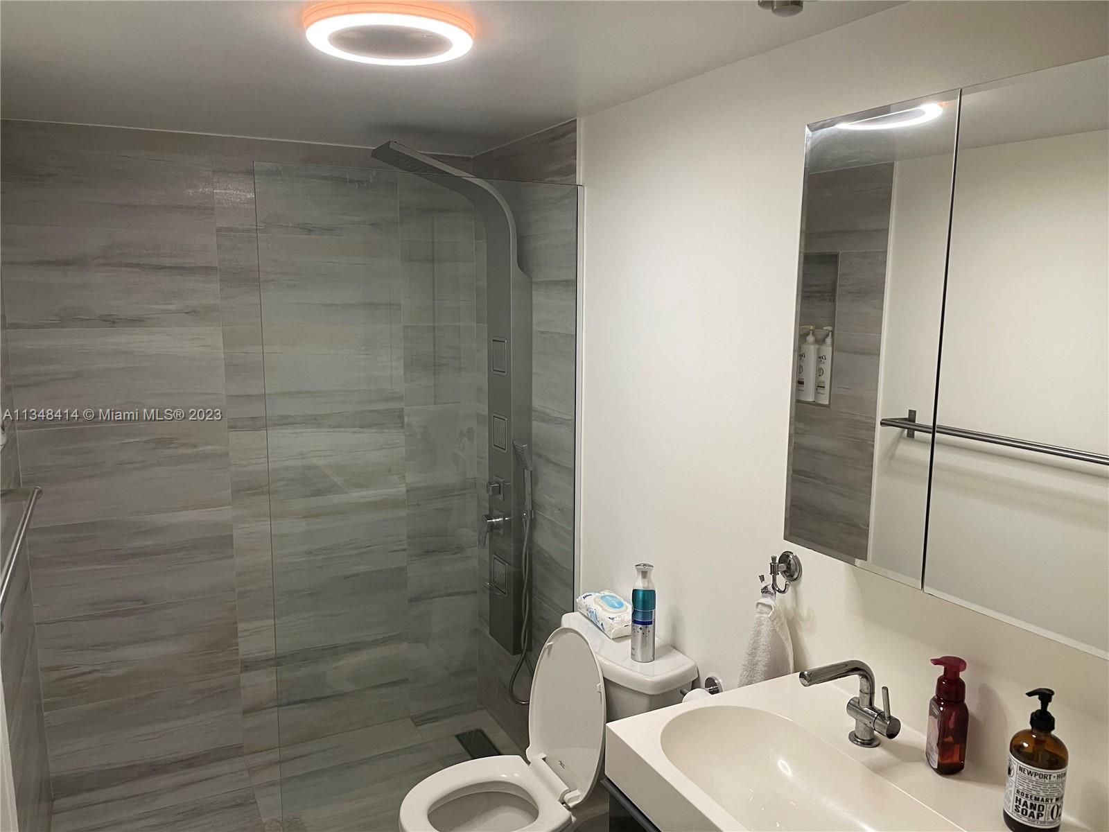 MEADOWBROOK TOWERS CONDO - Residential Lease