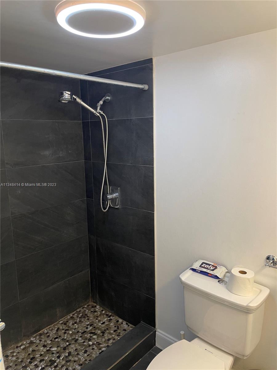 MEADOWBROOK TOWERS CONDO - Residential Lease