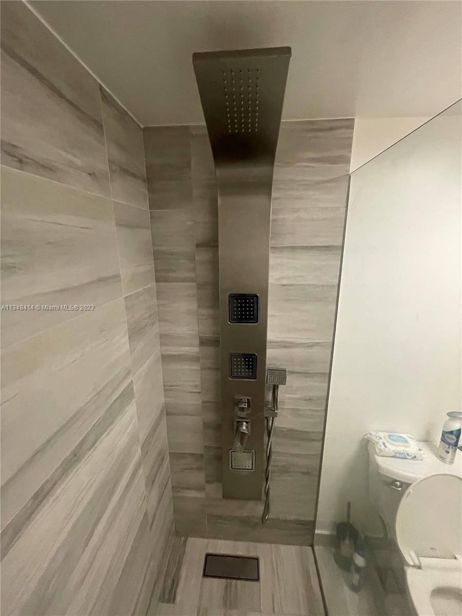 MEADOWBROOK TOWERS CONDO - Residential Lease