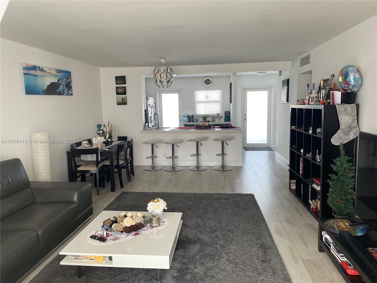MEADOWBROOK TOWERS CONDO - Residential Lease