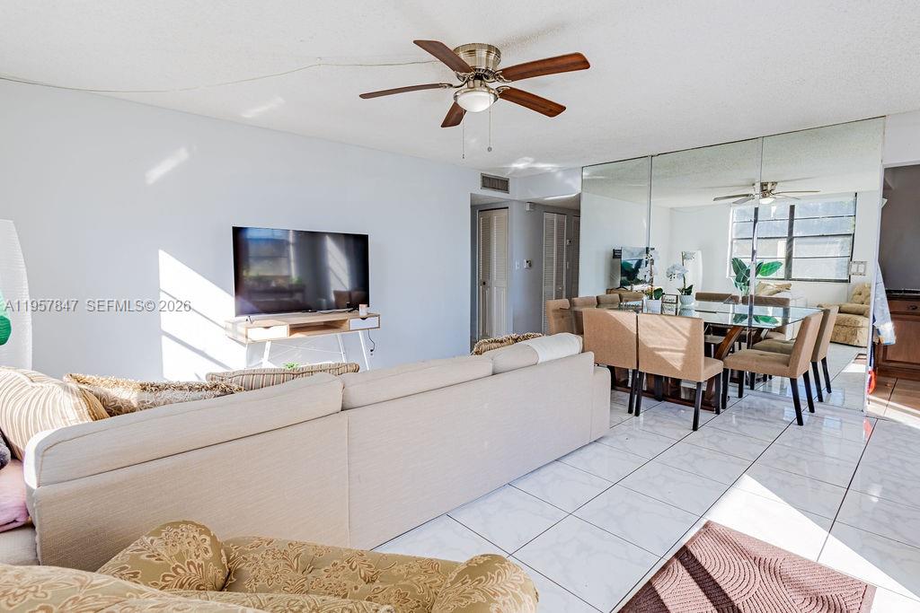 GATE ONE CONDO - Residential
