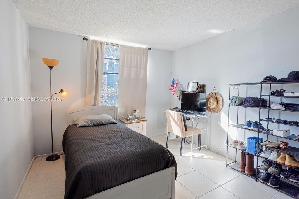 GATE ONE CONDO - Residential