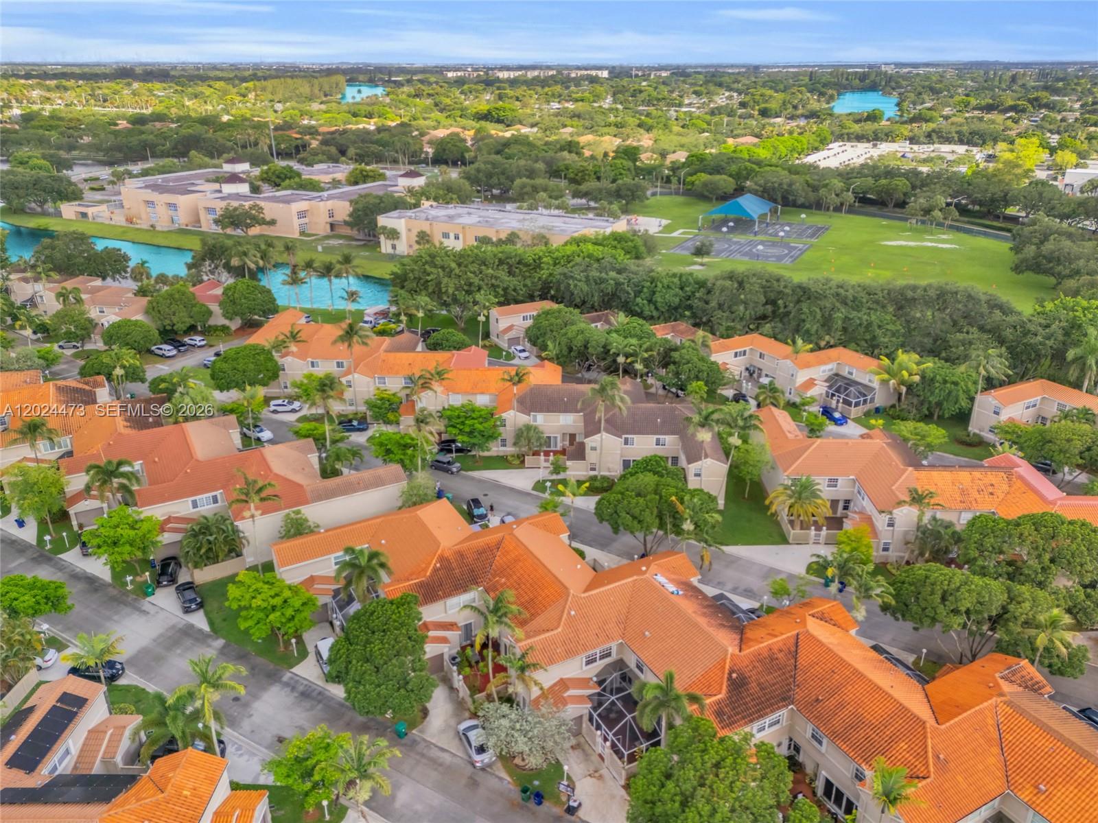 EMBASSY LAKES - Residential
