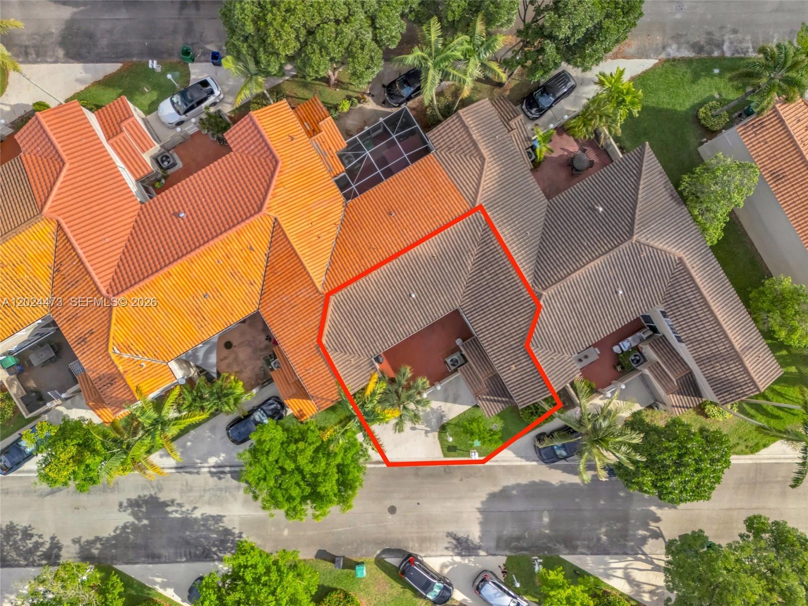EMBASSY LAKES - Residential