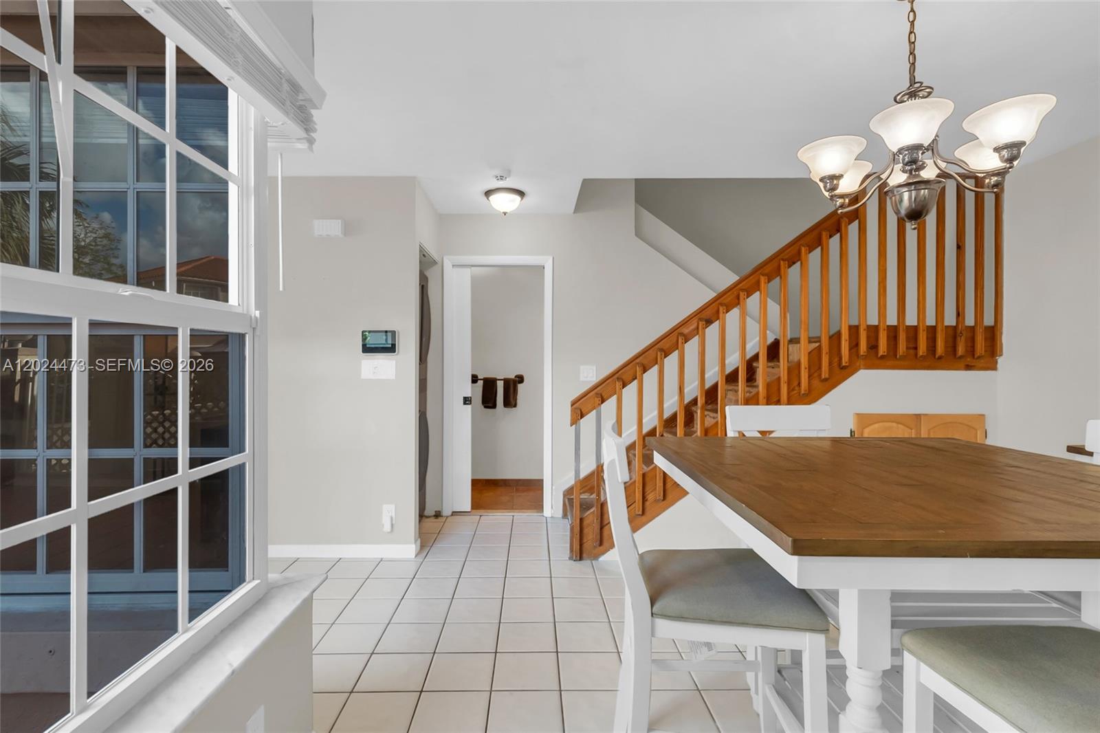EMBASSY LAKES - Residential