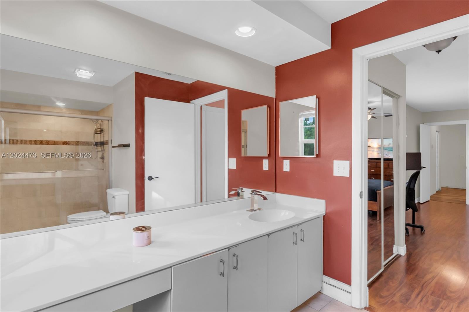 EMBASSY LAKES - Residential