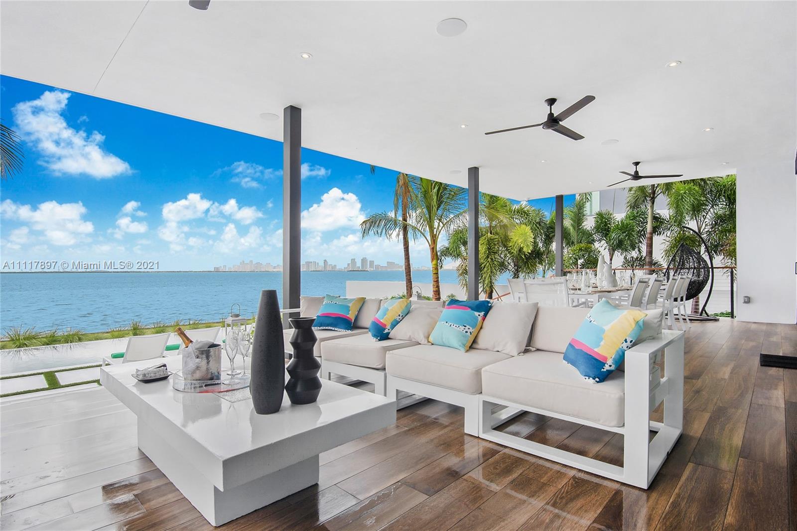 TREASURE ISLAND - Residential