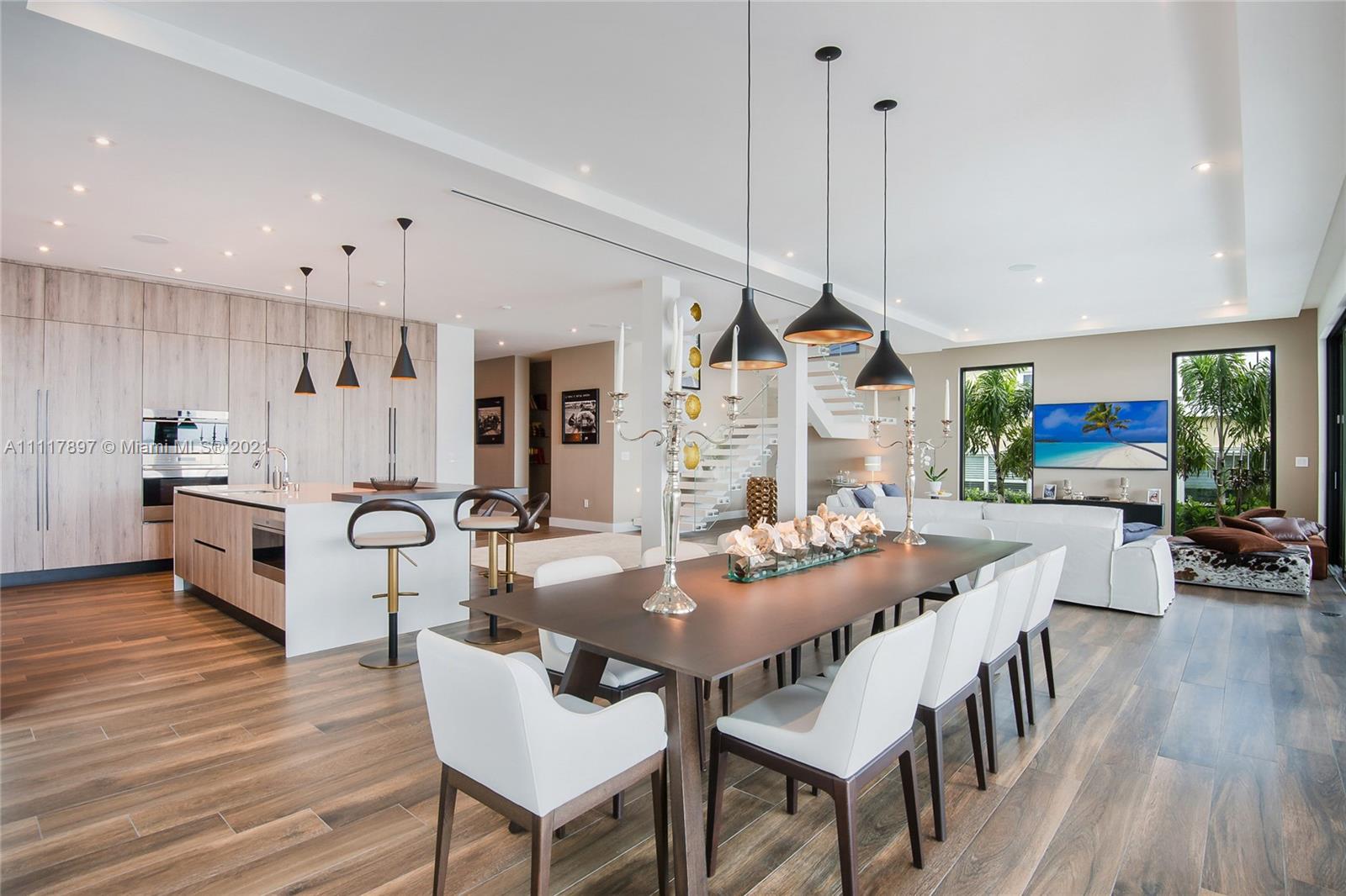 TREASURE ISLAND - Residential