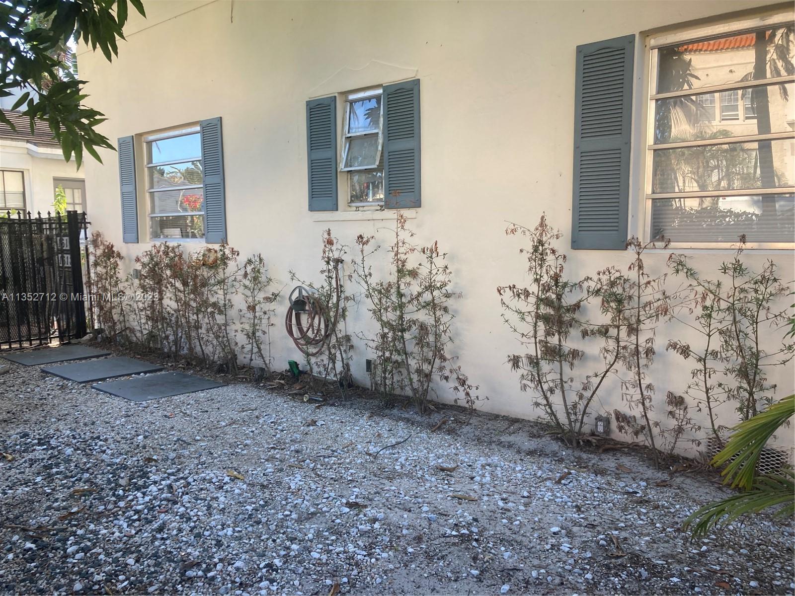 LINCOLN ROAD VILLAS SOUTH - Residential