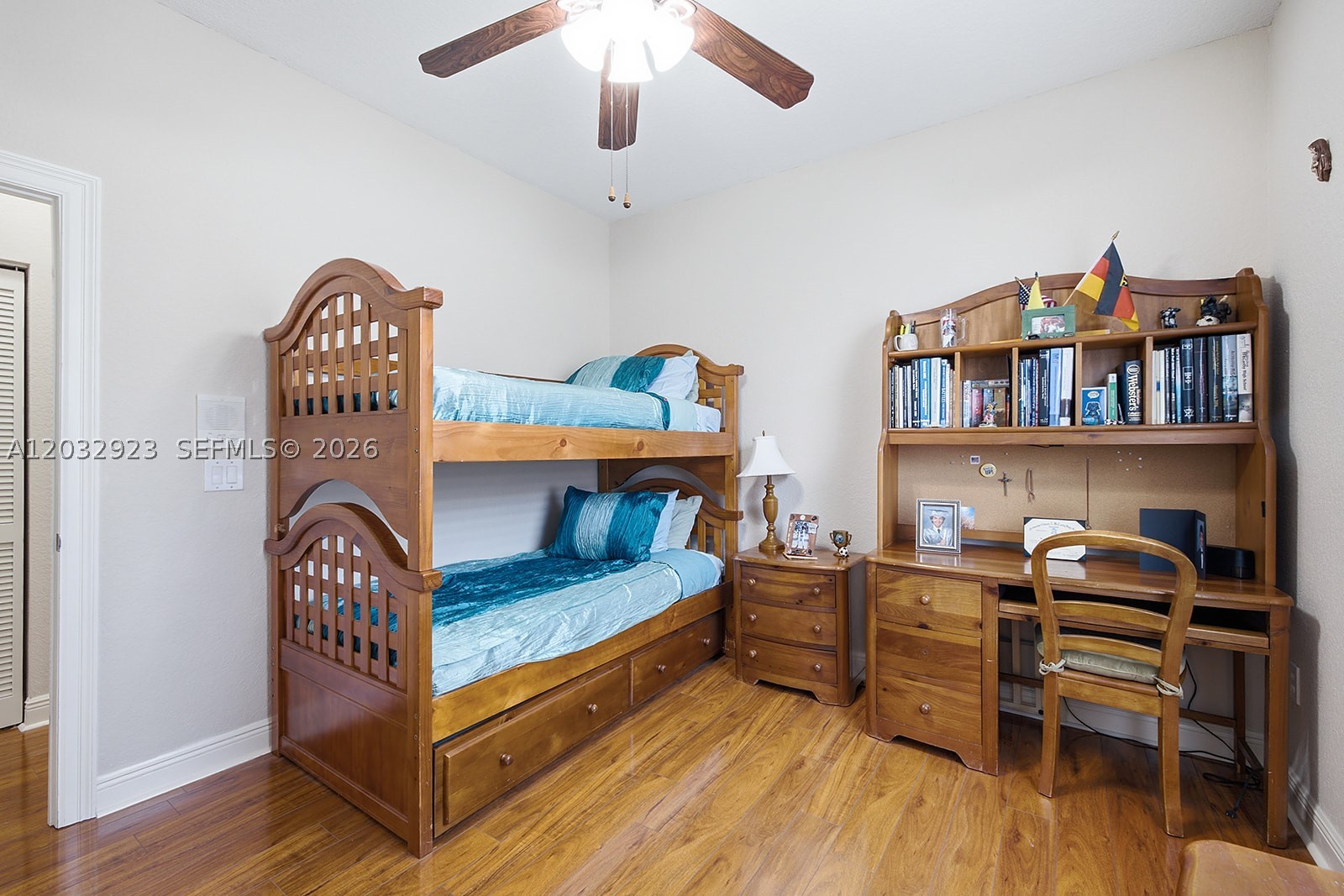 SUNSET LAKES PLAT THREE - Residential