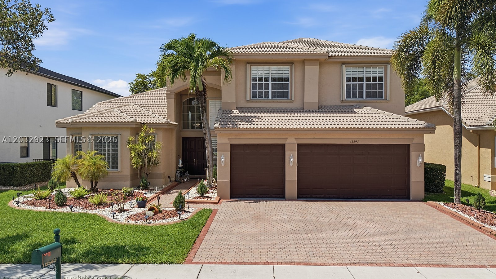 SUNSET LAKES PLAT THREE - Residential