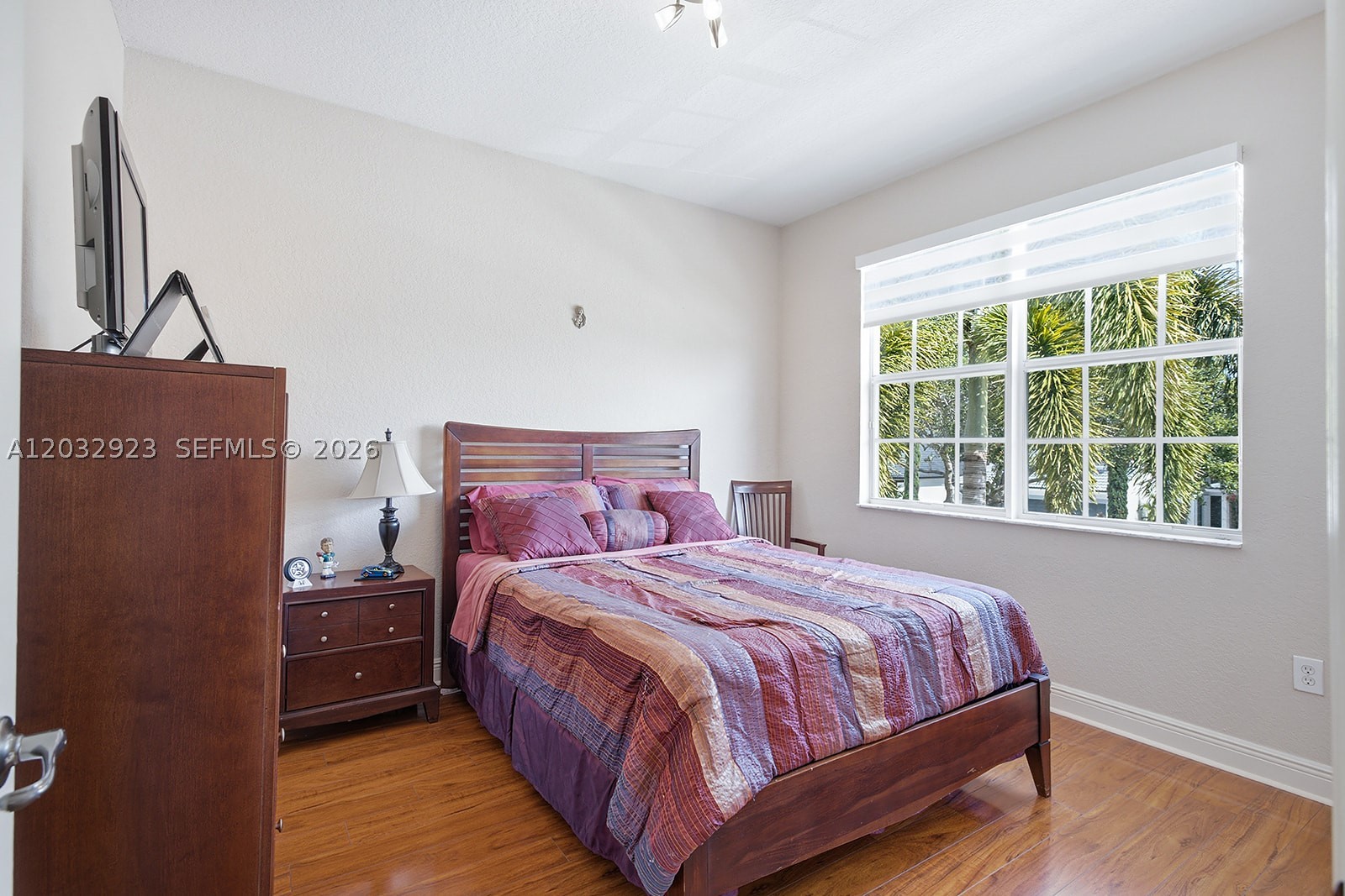 SUNSET LAKES PLAT THREE - Residential