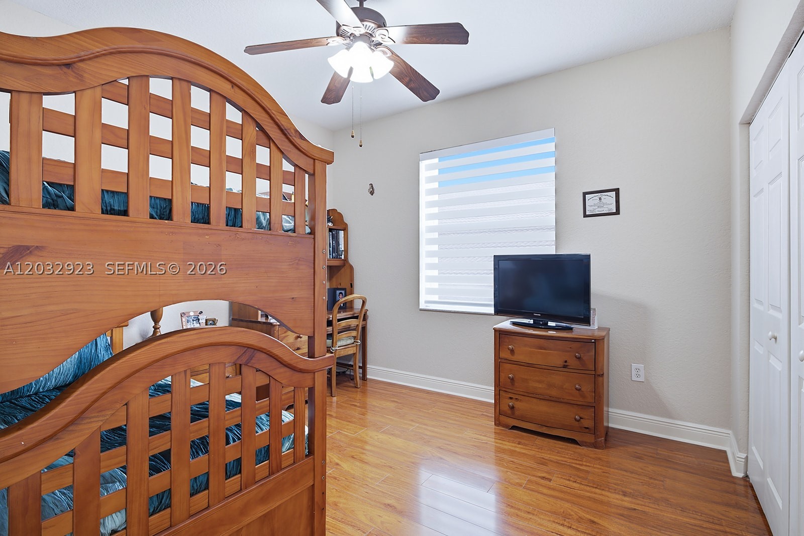 SUNSET LAKES PLAT THREE - Residential