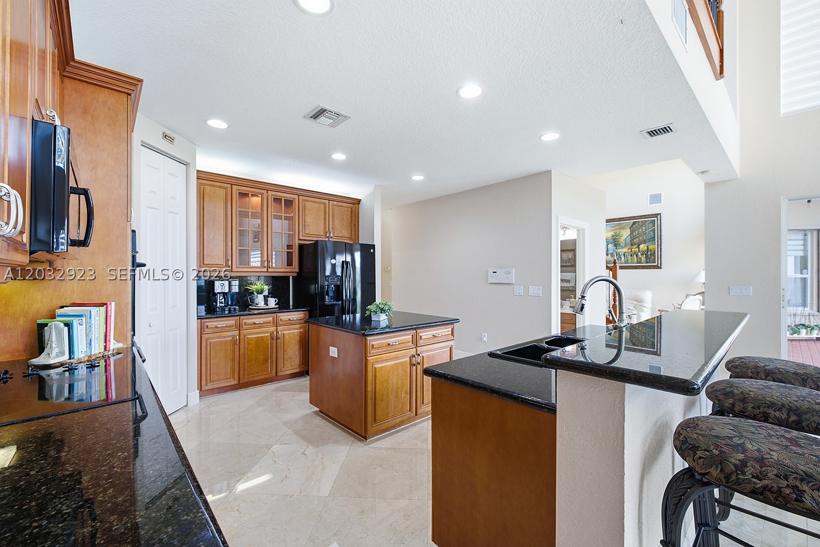 SUNSET LAKES PLAT THREE - Residential