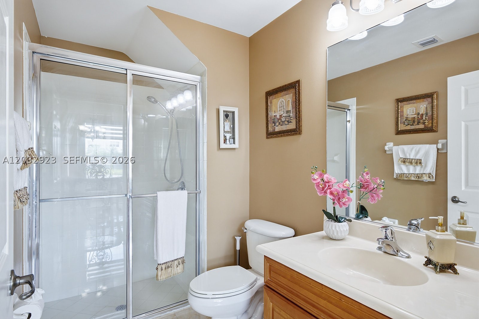 SUNSET LAKES PLAT THREE - Residential
