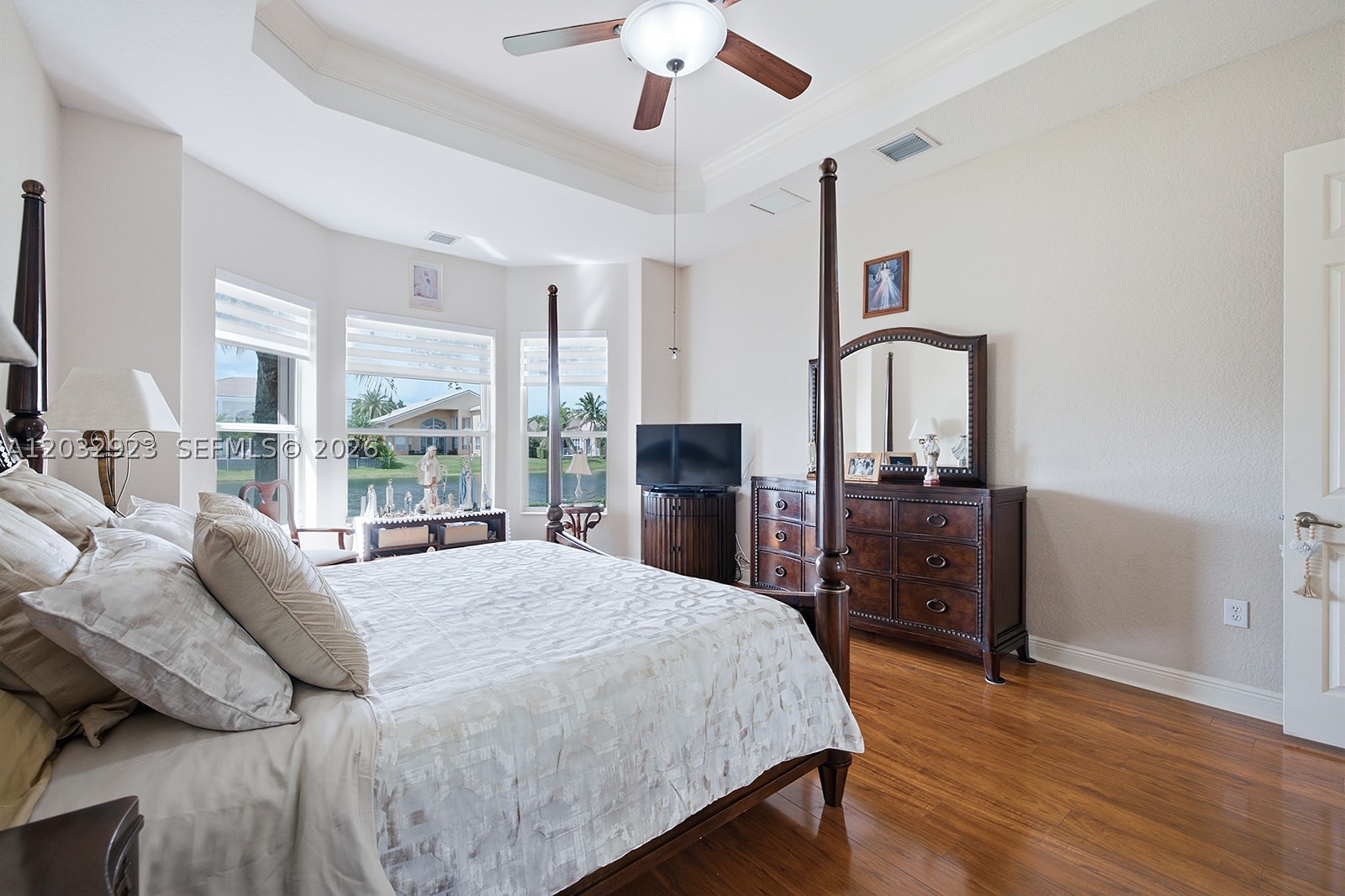 SUNSET LAKES PLAT THREE - Residential