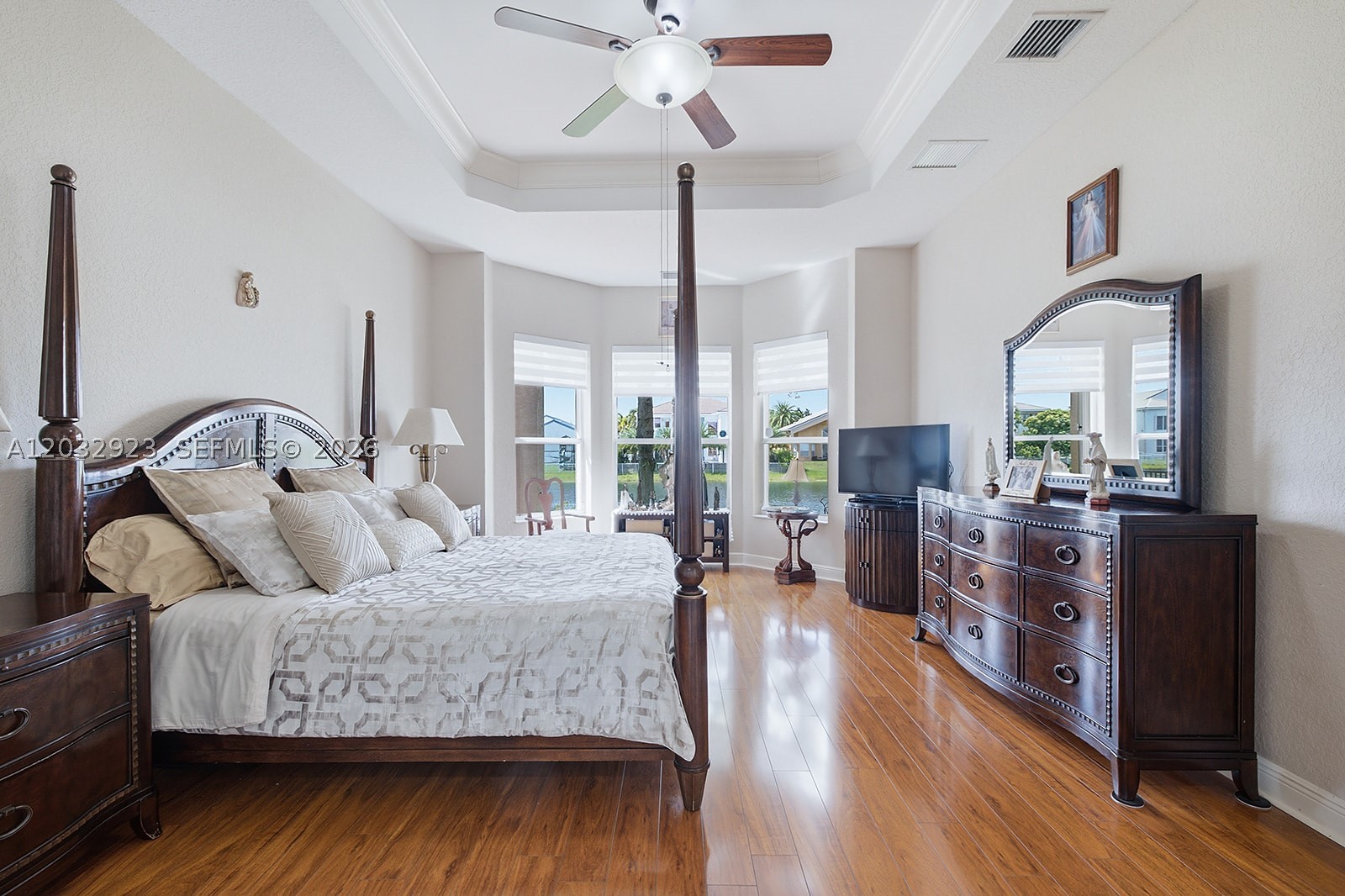 SUNSET LAKES PLAT THREE - Residential