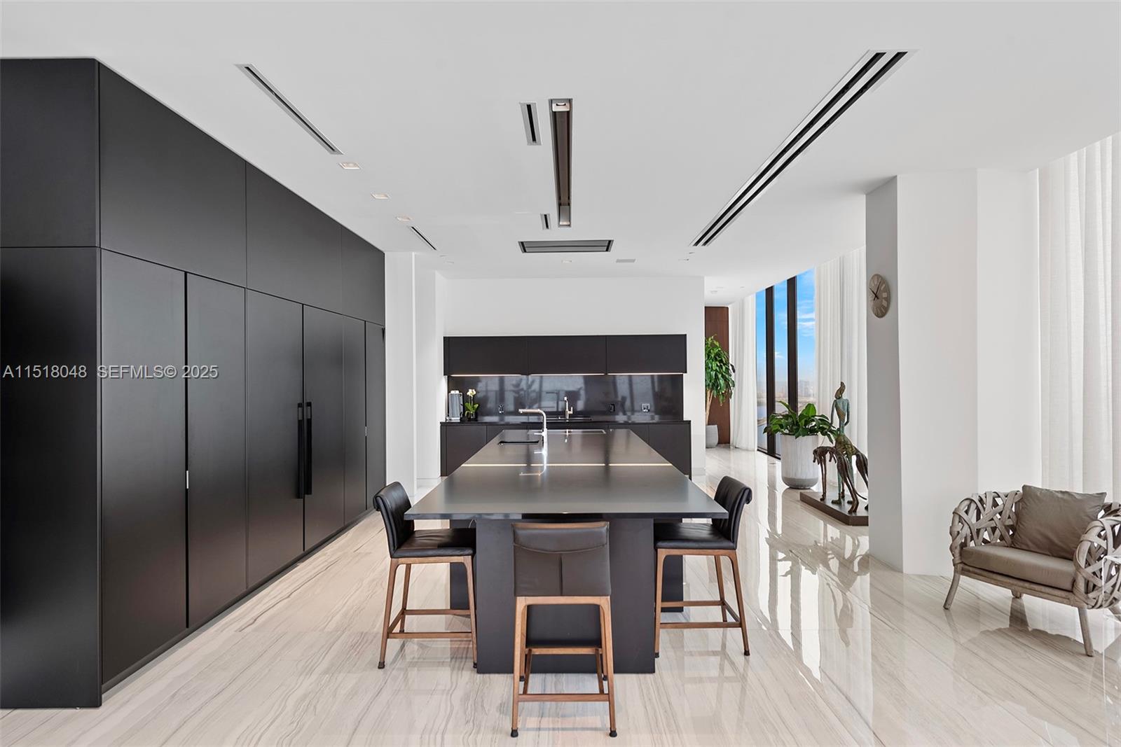 ONE THOUSAND MUSEUM CONDO - Residential