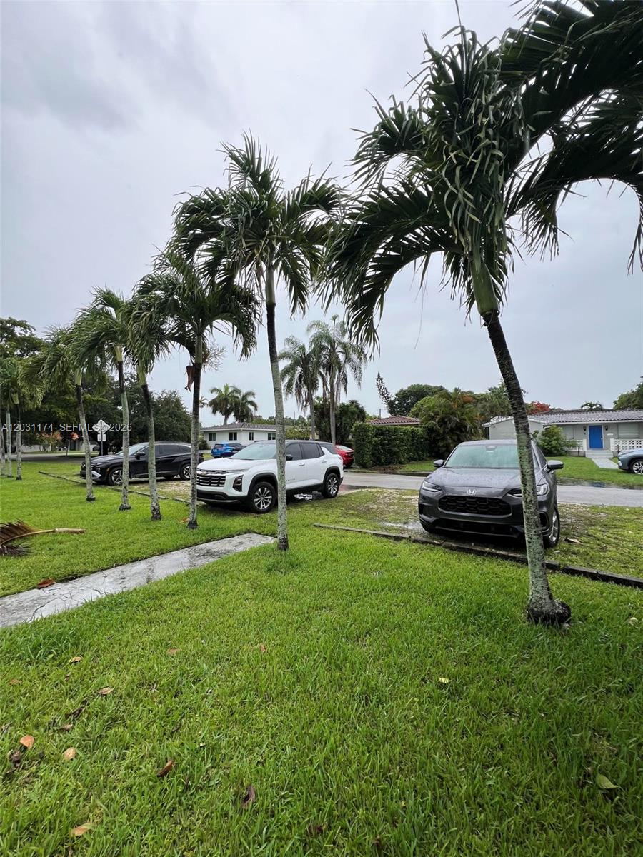 DAVIS ADDN TO BISC PARK V - Residential Lease