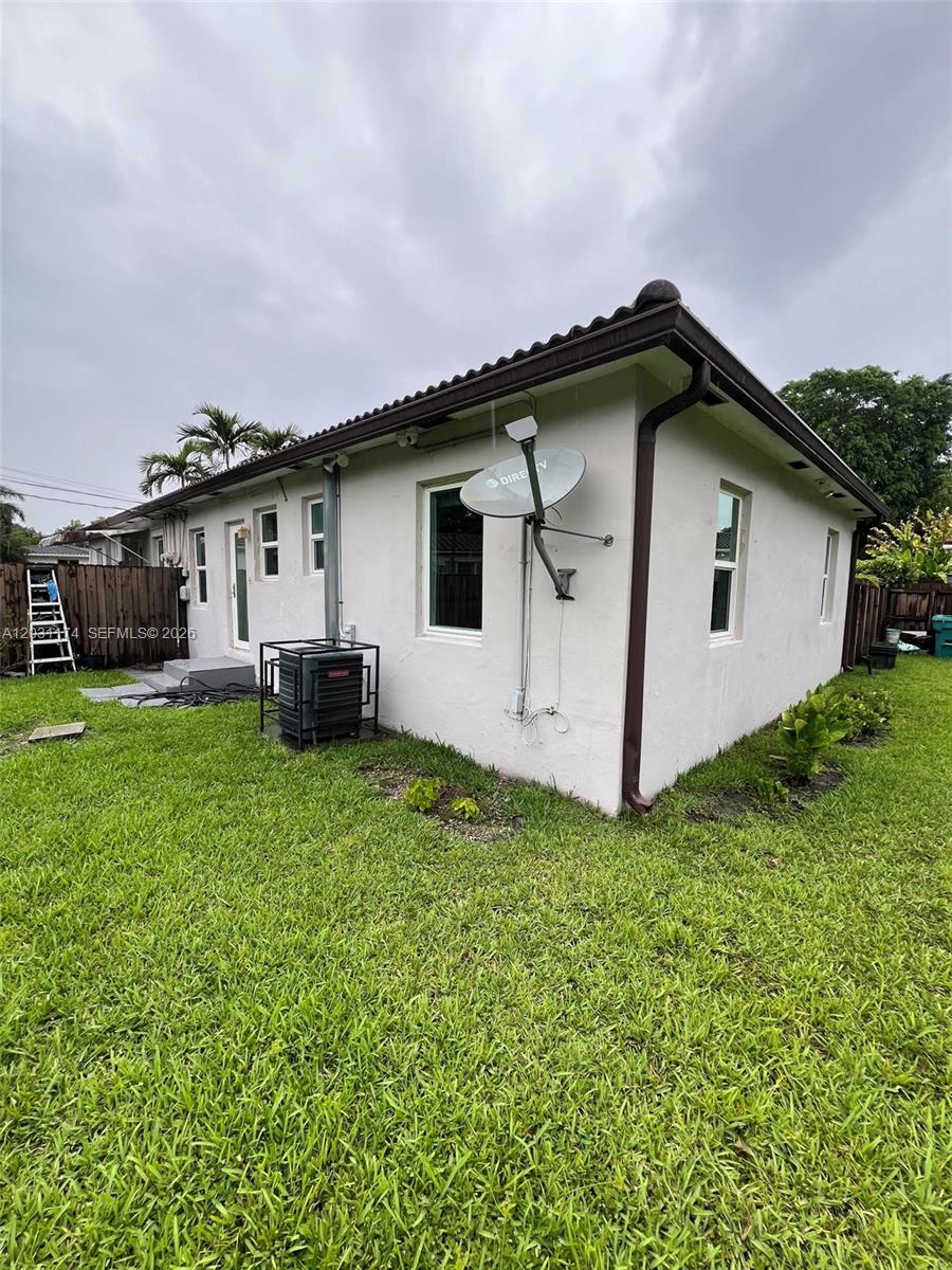DAVIS ADDN TO BISC PARK V - Residential Lease