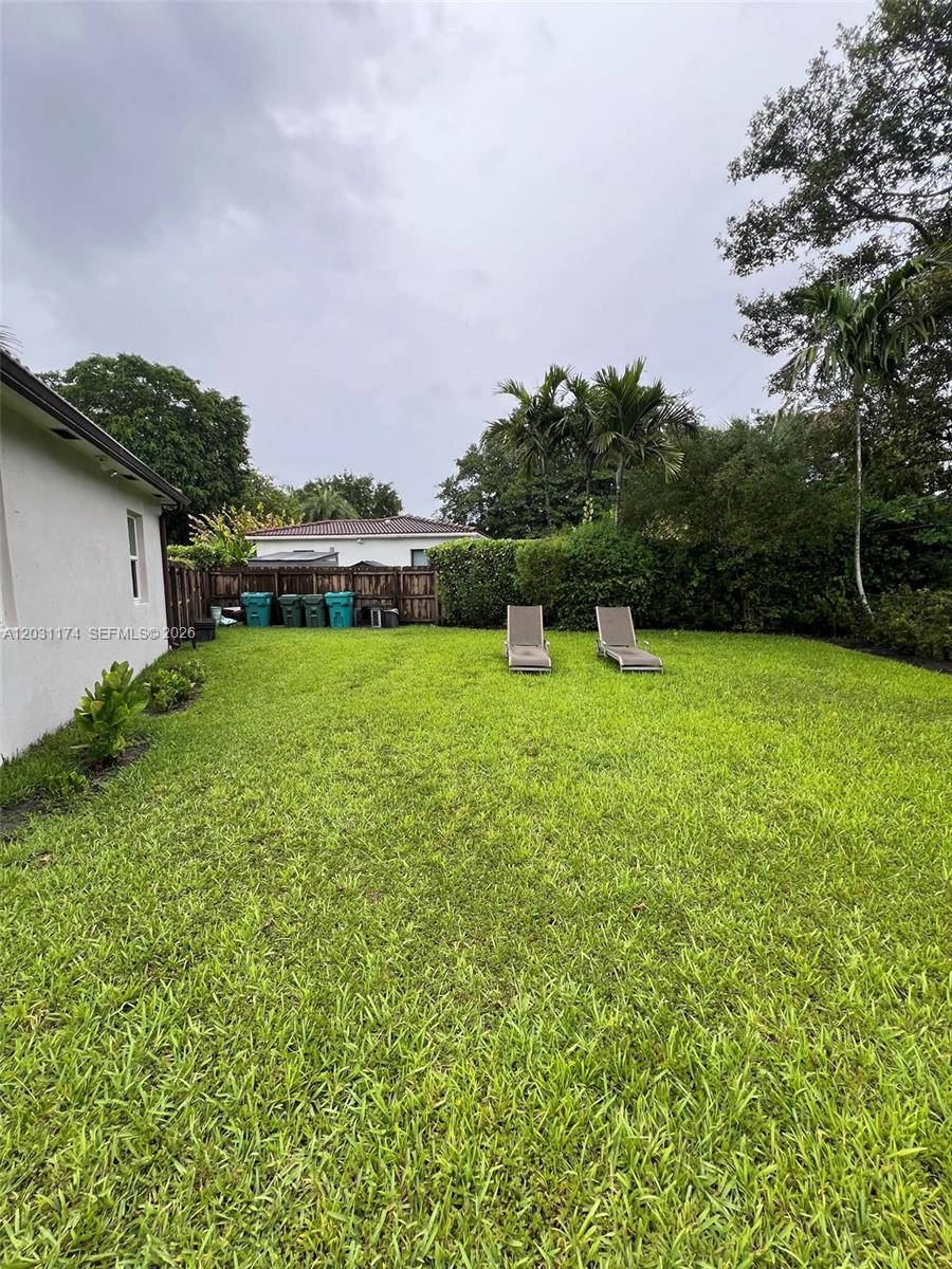 DAVIS ADDN TO BISC PARK V - Residential Lease