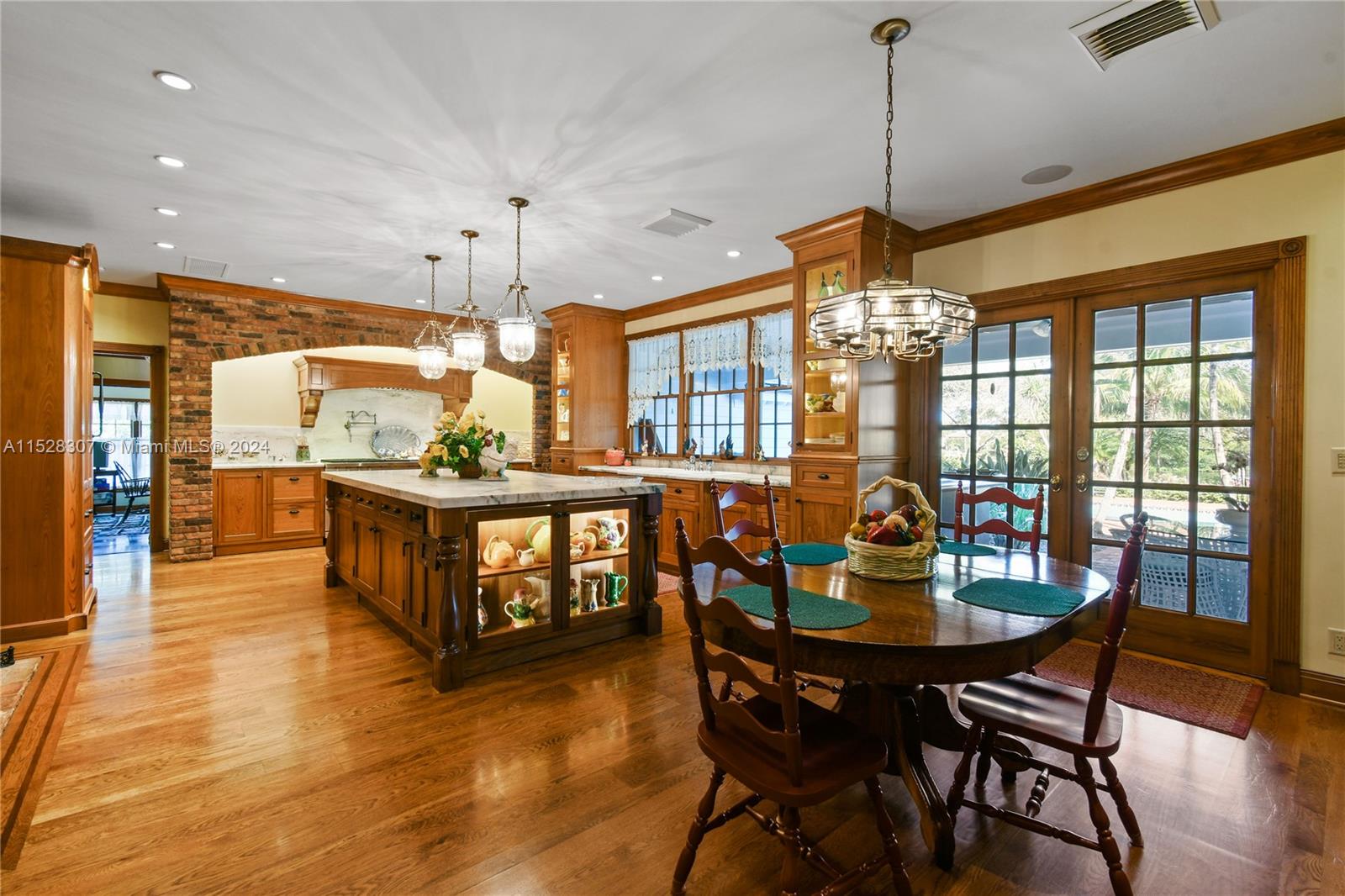 JUPITER RIVER ESTATES - Residential