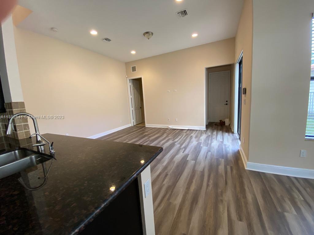 MONTERRA PLAT - Residential Lease