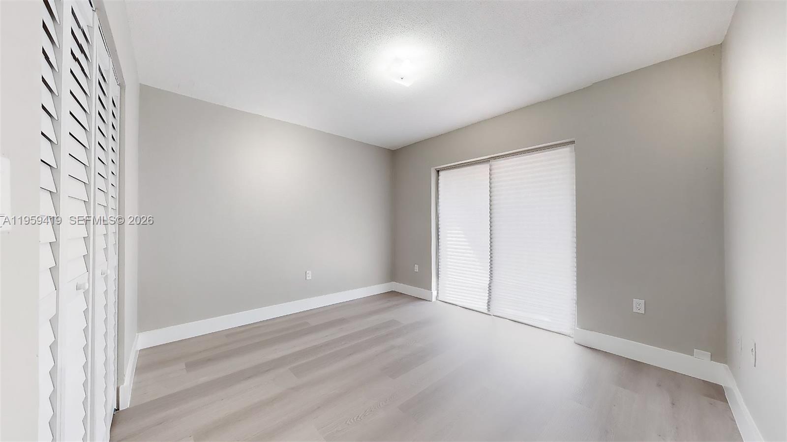 BRICKELL RIVERVIEW - Residential Income