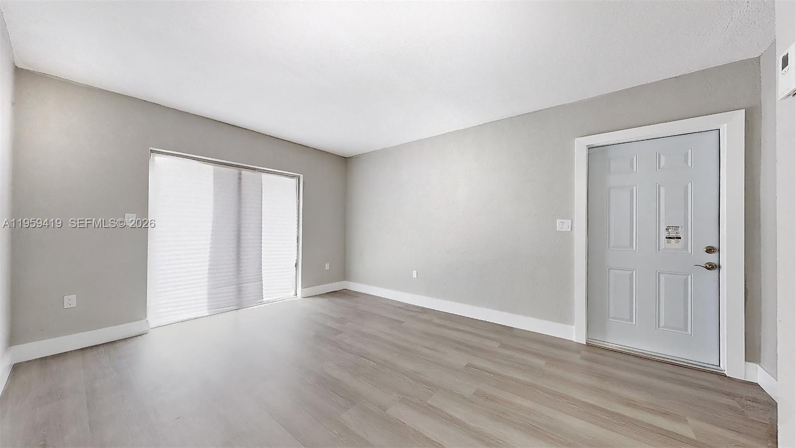 BRICKELL RIVERVIEW - Residential Income