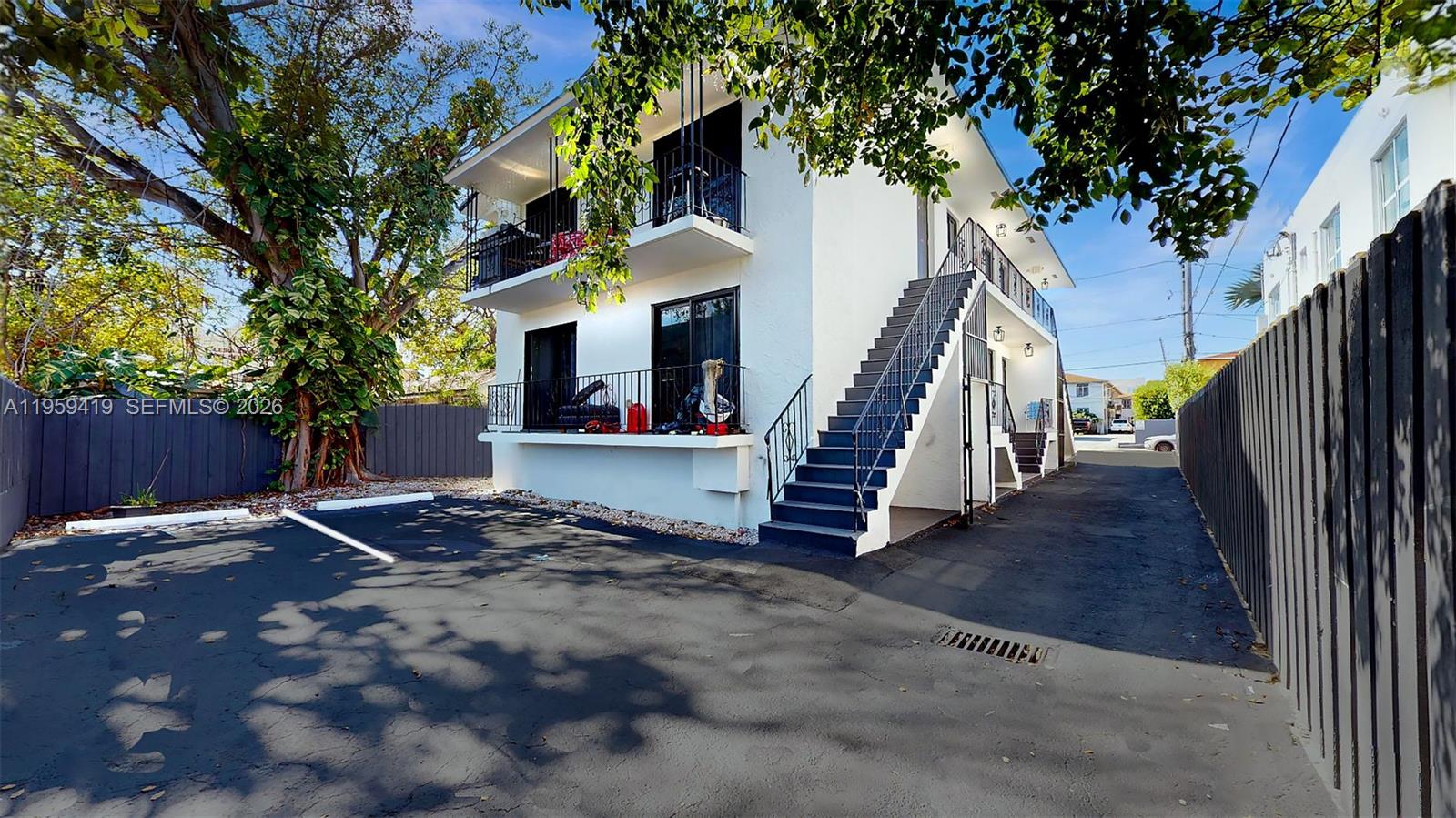 BRICKELL RIVERVIEW - Residential Income