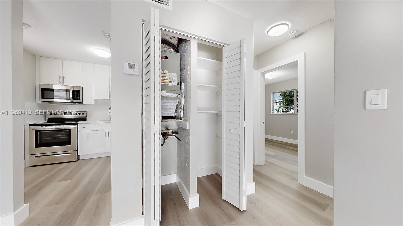 BRICKELL RIVERVIEW - Residential Income