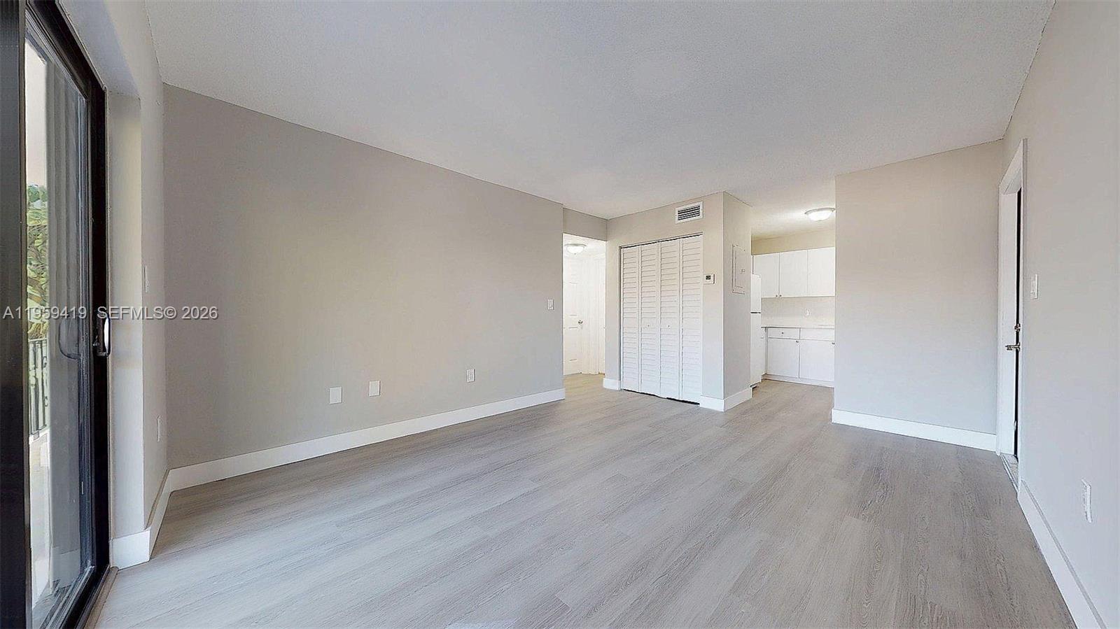 BRICKELL RIVERVIEW - Residential Income