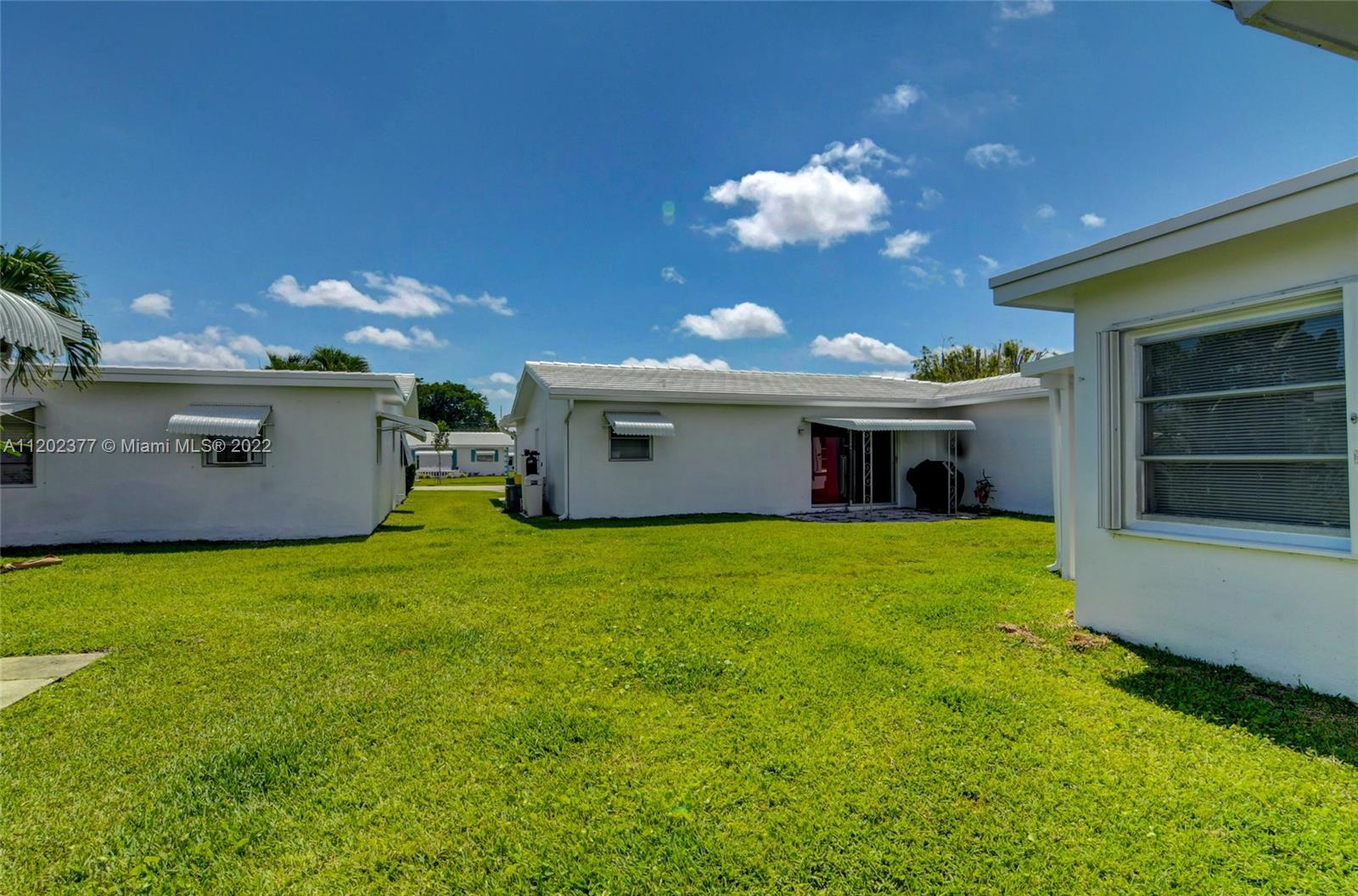 PALM BEACH LEISUREVILLE R - Residential