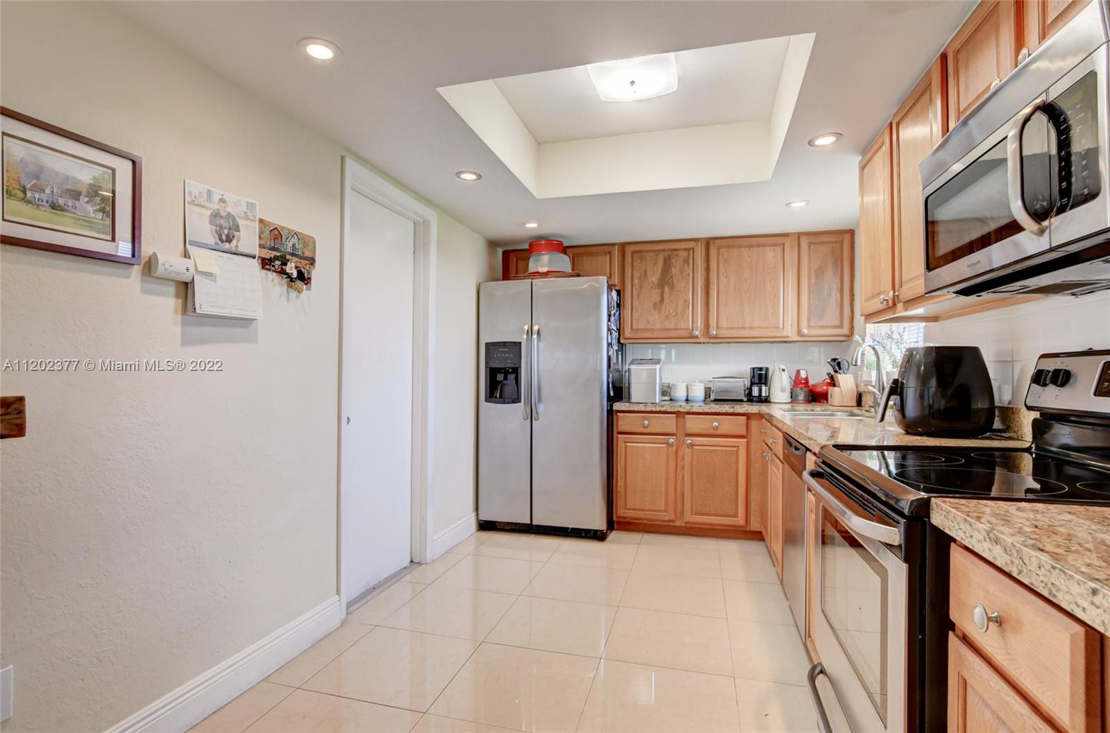 PALM BEACH LEISUREVILLE R - Residential