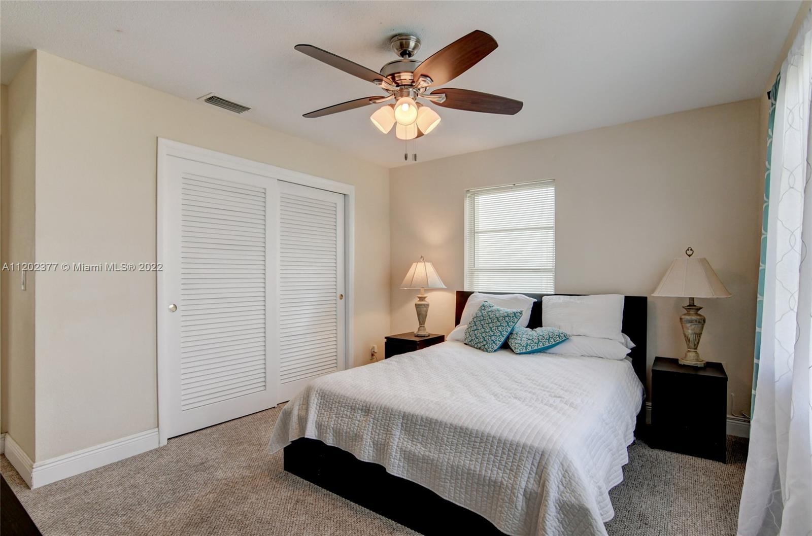 PALM BEACH LEISUREVILLE R - Residential