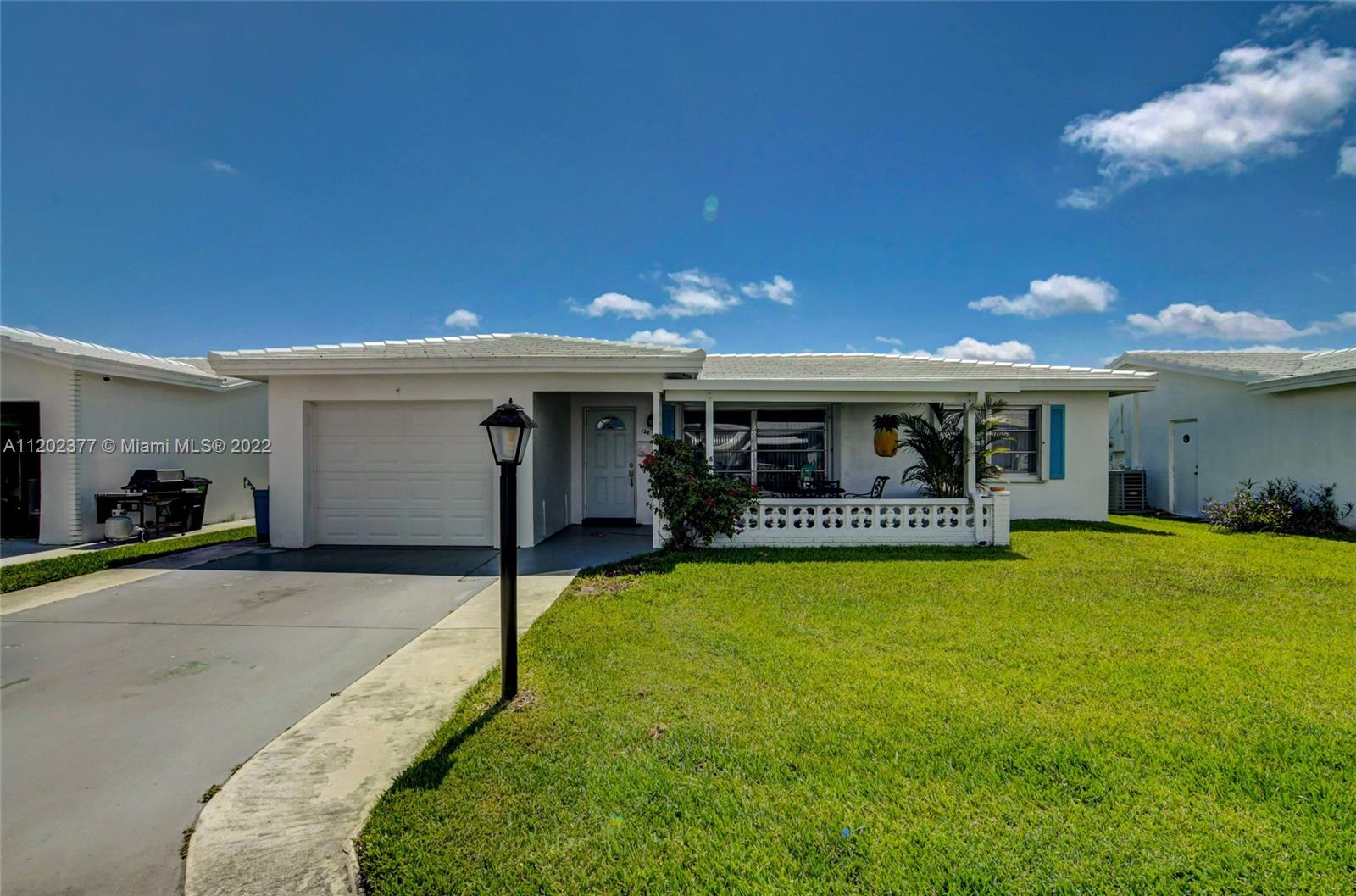 PALM BEACH LEISUREVILLE R - Residential