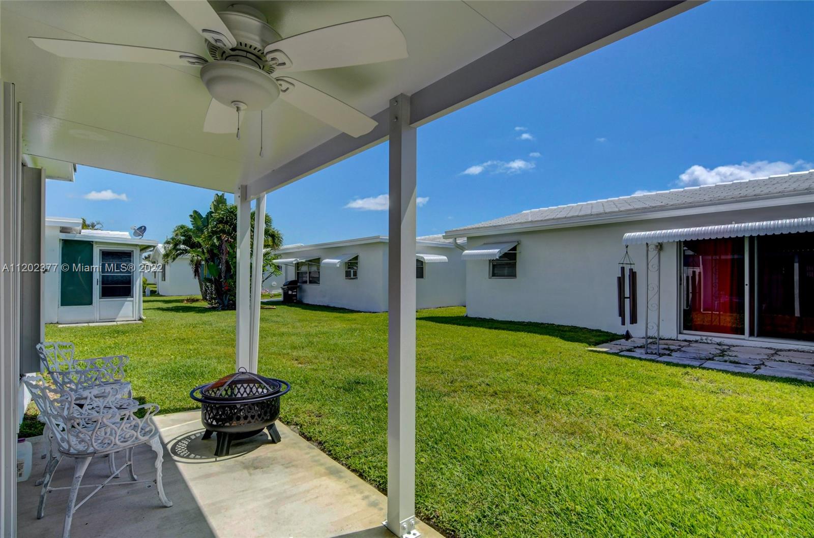 PALM BEACH LEISUREVILLE R - Residential