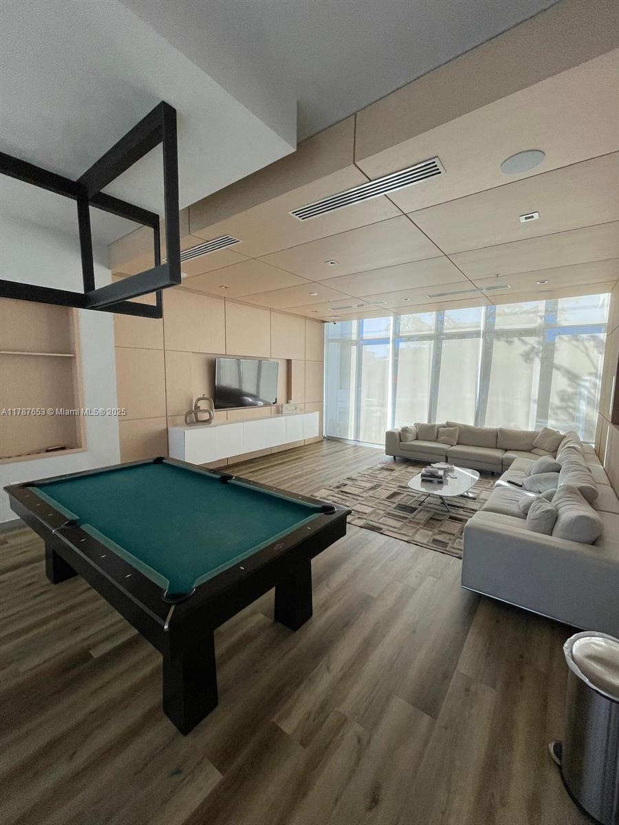 Landmark At Doral Condo - Residential Lease