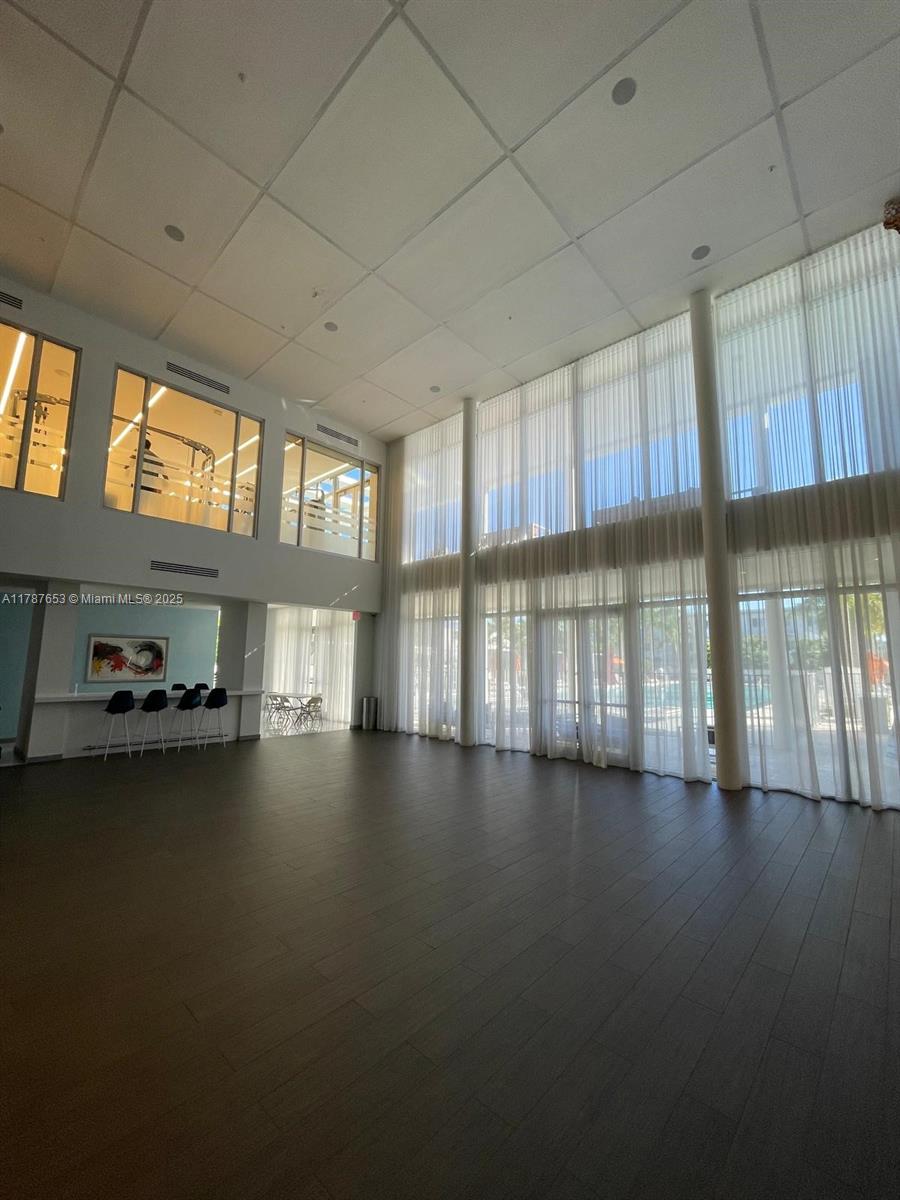 Landmark At Doral Condo - Residential Lease