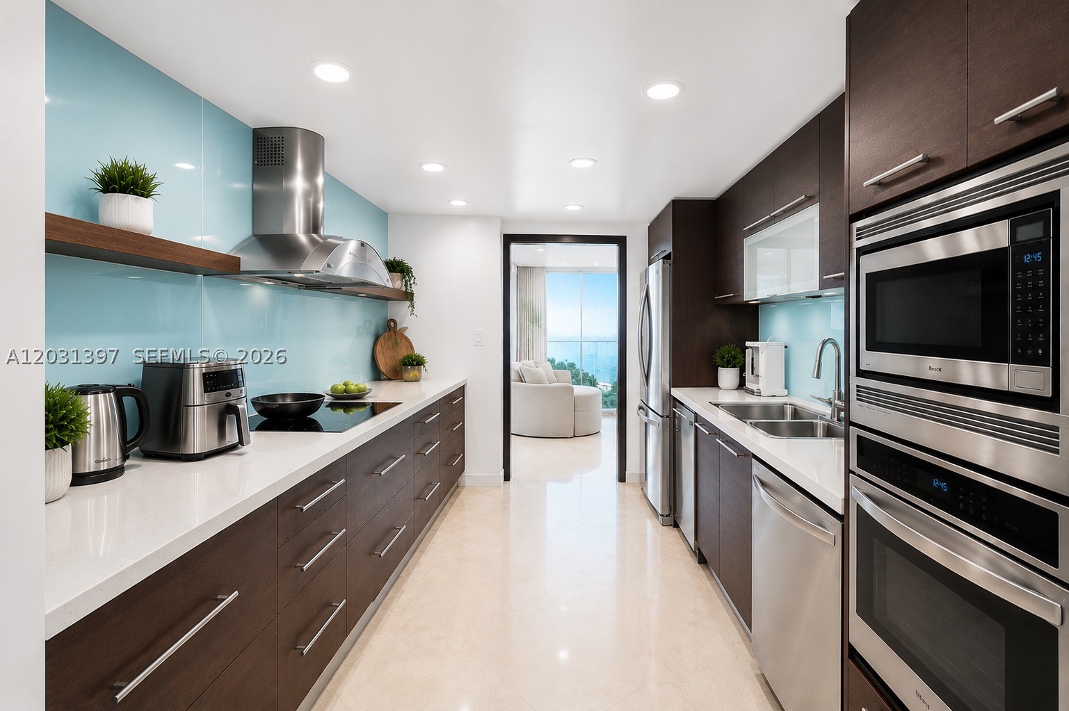 Eloquence On The Bay Condo - Residential