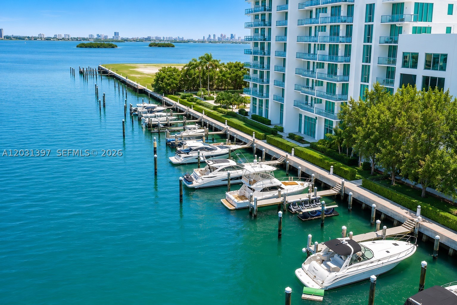 Eloquence On The Bay Condo - Residential