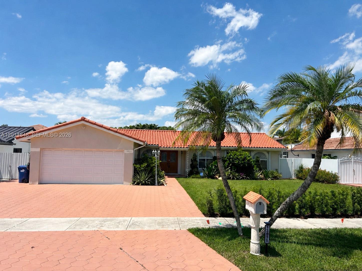 MEDITERRANIA - Residential