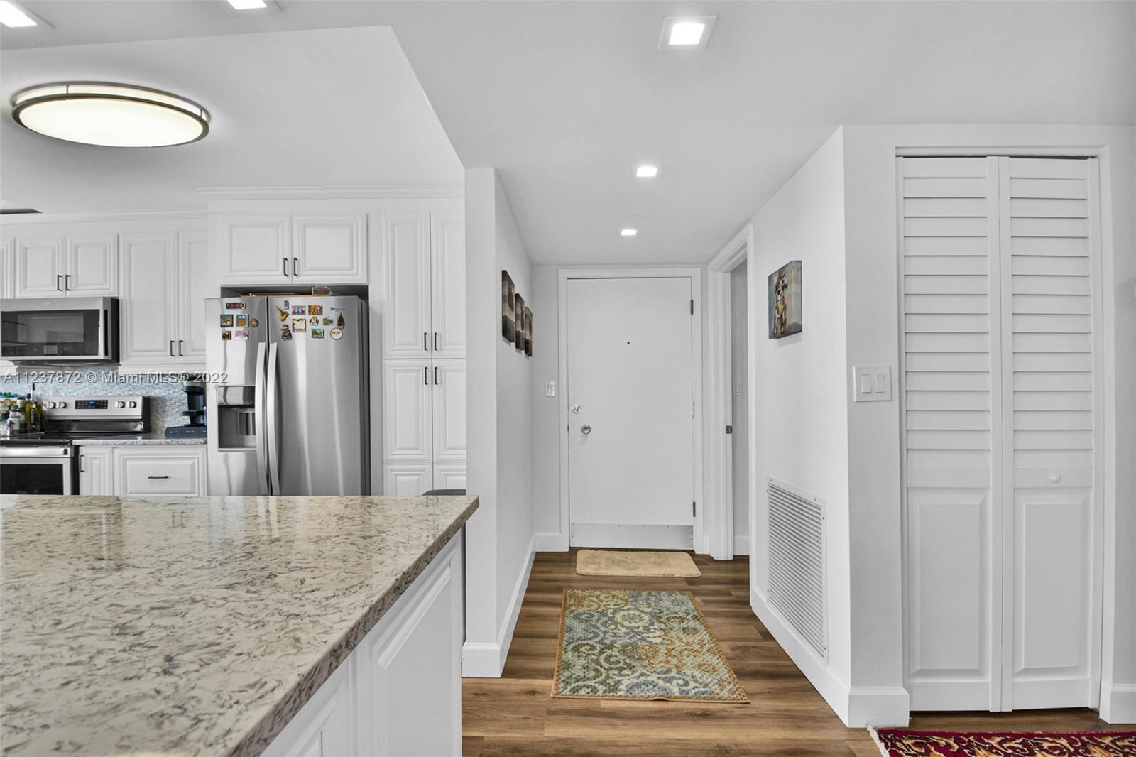 OXFORD TOWERS CONDO - Residential