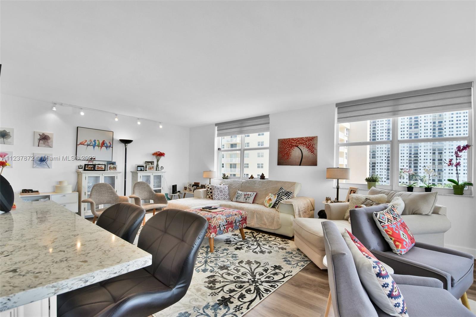 OXFORD TOWERS CONDO - Residential