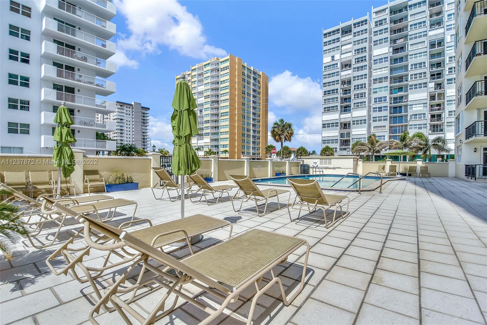 OXFORD TOWERS CONDO - Residential