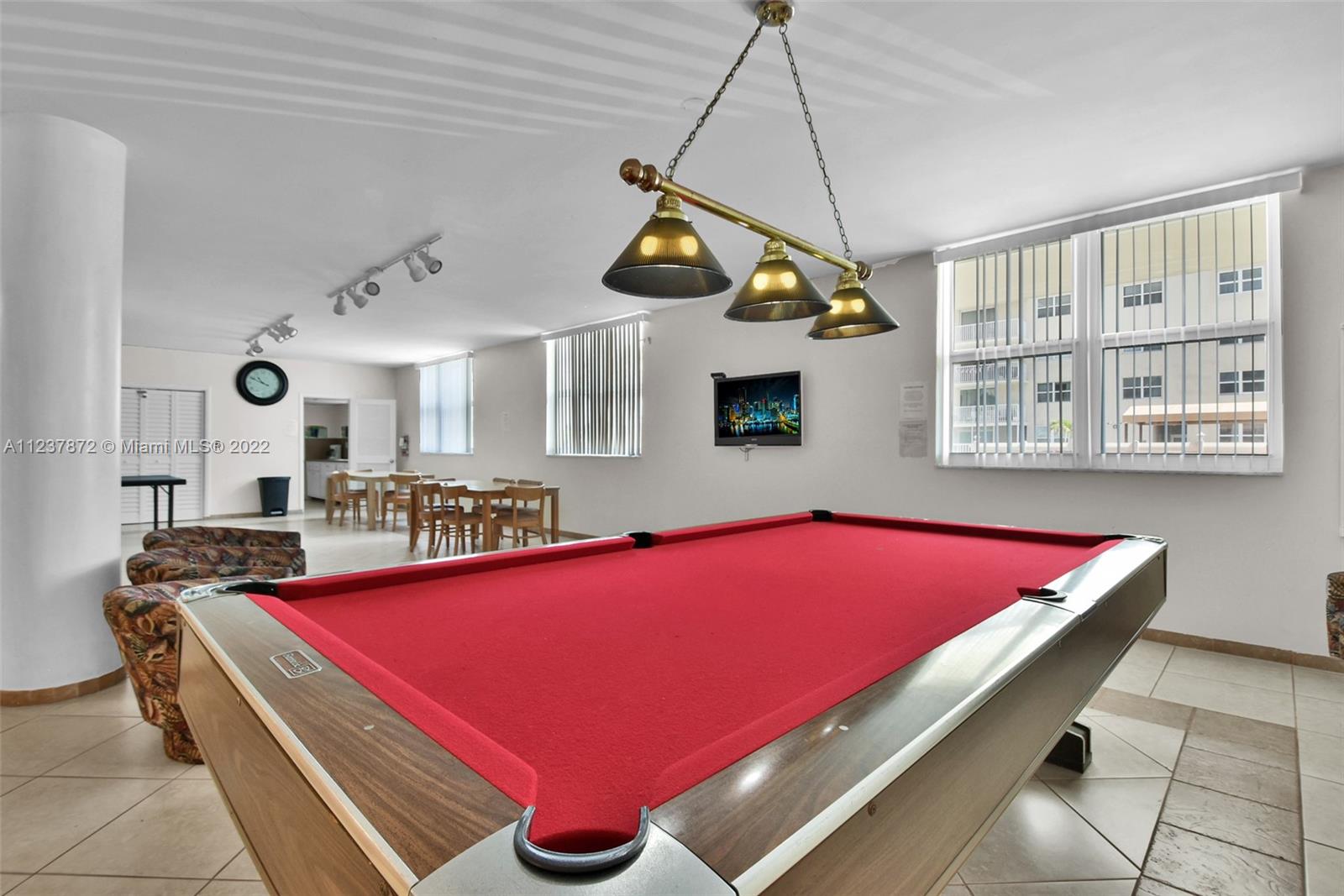 OXFORD TOWERS CONDO - Residential